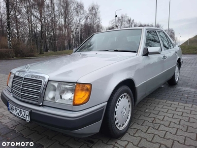 Mercedes-Benz W124 (1984-1993)