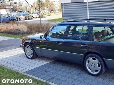 Mercedes-Benz W124 (1984-1993)