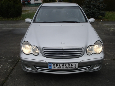 Mercedes C 200