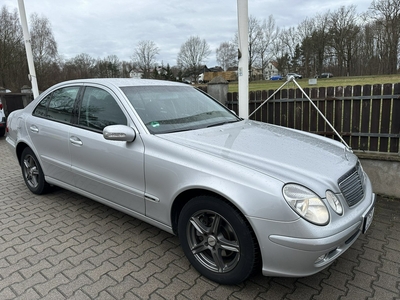 Mercedes E 200