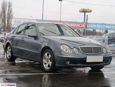 Mercedes E-klasa 3.0 187 KM 2006r. (Piaseczno)