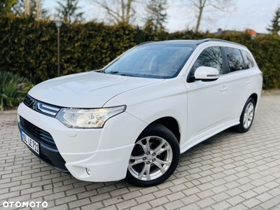 Mitsubishi Outlander 2.2 DI-D 4WD Diamant Edition