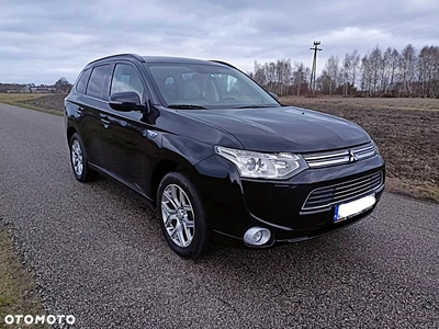 Mitsubishi Outlander PHEV Intense +