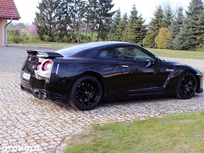 Nissan GT-R Black Edition