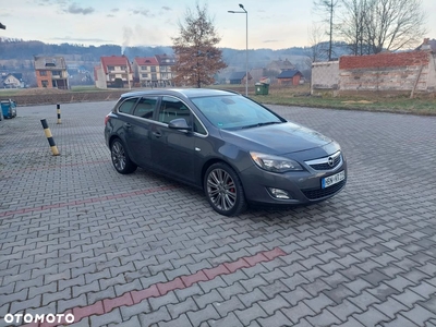 Opel Astra IV 1.4 T Cosmo