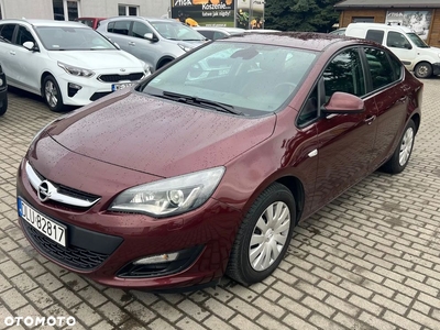 Opel Astra IV 1.4 T Executive