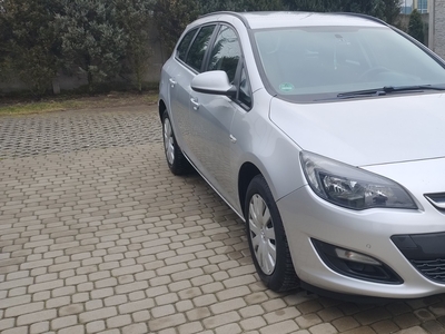 Opel Astra J Sports Tourer