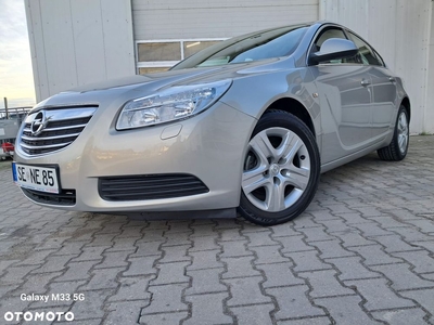 Opel Insignia 1.8 Design Edition