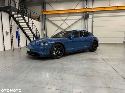 Porsche Taycan Turbo Cross Turismo