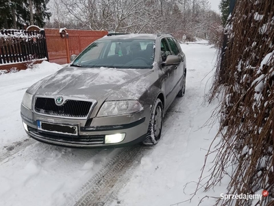 Skoda. OCTAVIA 1.6 MPI LPG