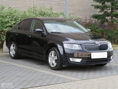 Skoda Octavia III , Salon Polska, DSG, Xenon, Bi-Xenon, Parktronic