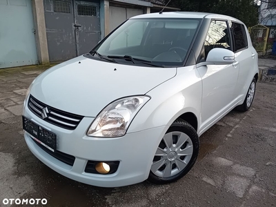 Suzuki Swift 1.3 Black and White