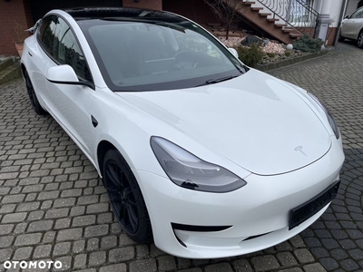 Tesla Model 3 Standard Reichweite Plus Hinterradantrieb