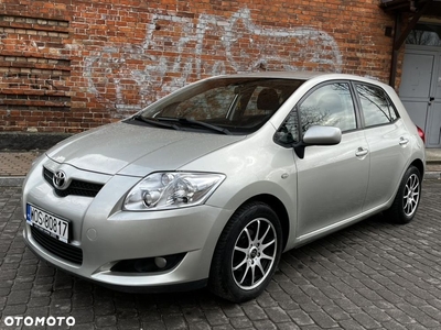 Toyota Auris 1.6 VVT-i Executive