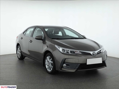 Toyota Corolla 1.6 130 KM 2016r. (Piaseczno)