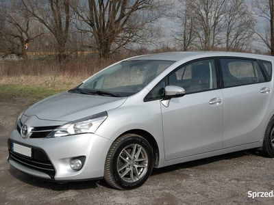 Toyota Corolla Verso 6 osobowa