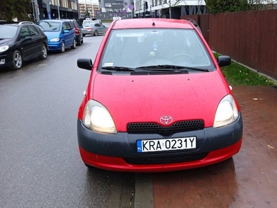 TOYOTA YARIS 1,0