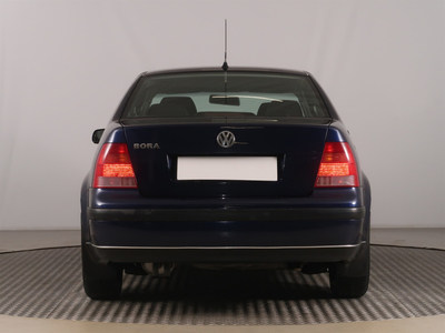 Volkswagen Bora 2003 1.6 16V 221294km Edition