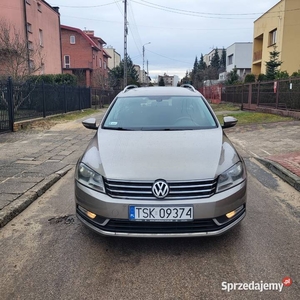 Volkswagen Passat 2.0 TDI, 2012, przebieg 130 000 km