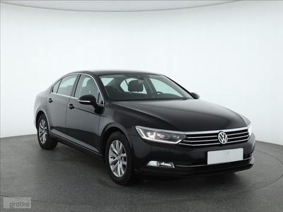 Volkswagen Passat B8 , Salon Polska, Serwis ASO, Navi, Klimatronic, Tempomat,