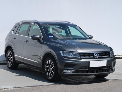 Volkswagen Tiguan , Salon Polska, Navi, Klimatronic, Tempomat, Parktronic,