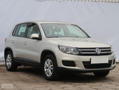 Volkswagen Tiguan , Salon Polska, Serwis ASO, Klimatronic, Parktronic