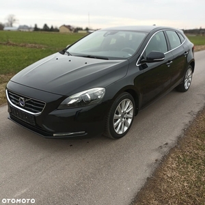 Volvo V40 CC D3 Momentum