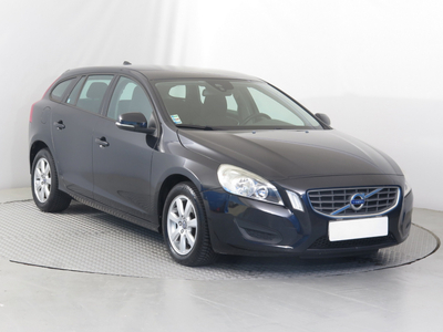 Volvo V60 2011 D3 2.0 106408km Kombi