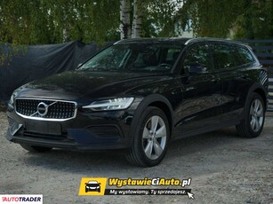 Volvo V60 Cross Country 2.0 diesel 197 KM 2021r. (mszczonów)