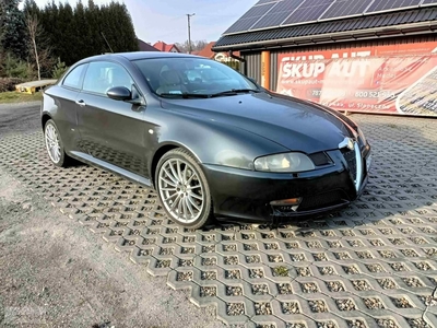 Alfa Romeo GT Alfa Romeo GT 1.9 JTD 06r