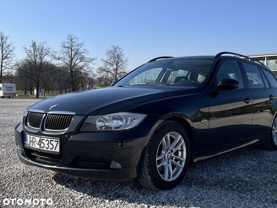 BMW Seria 3 318i