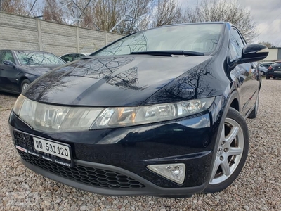 Honda Civic VIII 1.8 Sport