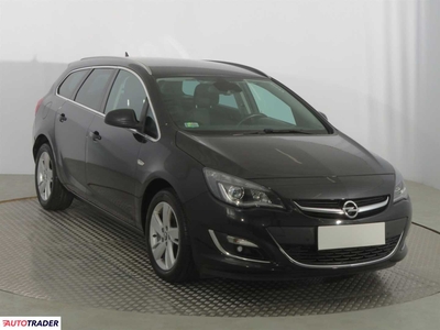 Opel Astra 1.6 134 KM 2014r. (Piaseczno)