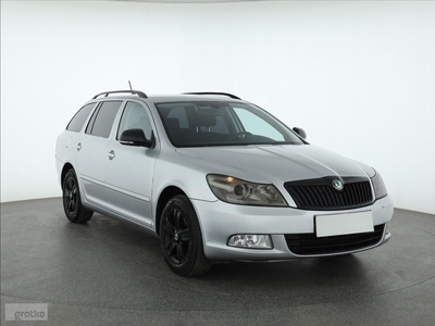 Skoda Octavia II , 1. Właściciel, Klimatronic, Tempomat, Parktronic