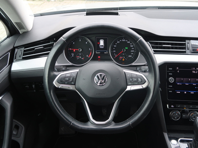 Volkswagen Passat 2020 2.0 TDI 160394km Kombi