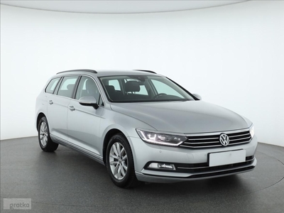 Volkswagen Passat B8 , Salon Polska, Serwis ASO, Navi, Klimatronic, Tempomat,