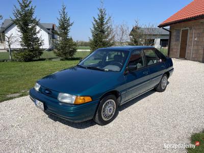 Ford escort lx (USA) idealny stan, youngtimer, bez wkładu