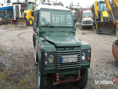 Land Rover Defender Rok 2001