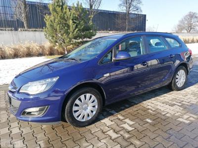Opel Astra J Xenon / LED / Czujniki parkowania