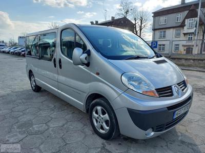 Renault Trafic II Passenger 9 osobowy Anglik