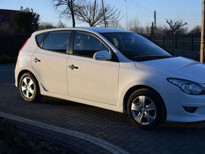 Hyundai i30 I Hatchback Facelifting 1.4 DOHC 109KM 2011