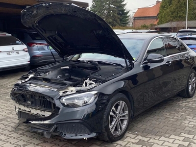 Mercedes Klasa E W213 Limuzyna Facelifting 2.0 220d 200KM 2022