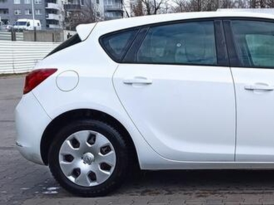 OPEL ASTRA 1.4 BENZYNA 2014 STAN BDB