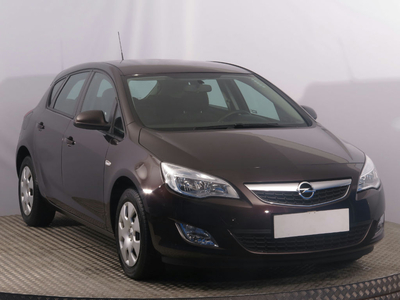 Opel Astra 2012 1.6 16V 143860km Hatchback