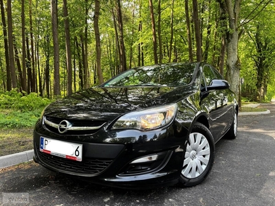 Opel Astra J IV 1.6 Enjoy