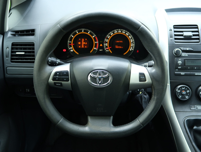 Toyota Auris 2013 1.3 Dual VVT