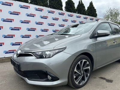 Toyota Auris II Touring Sports Facelifting 1.2 D-4T 116KM 2016