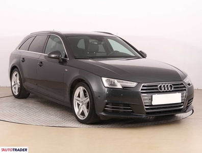 Audi A4 2.0 147 KM 2016r. (Piaseczno)