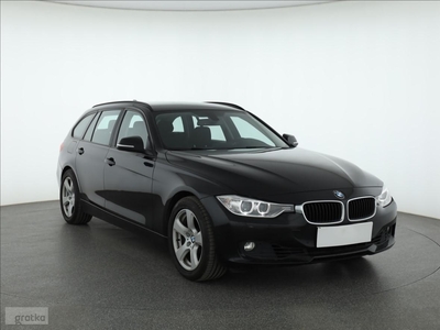 BMW SERIA 3 V (F30/F31/F34) BMW SERIA 3 , Automat, Xenon, Bi-Xenon, Klimatronic, Parktronic,