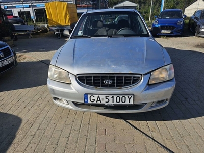 Hyundai Accent 1.5 benzyna 2003 rok